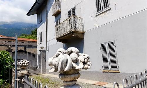 VILLA D'ANTAN CON GIARDINO