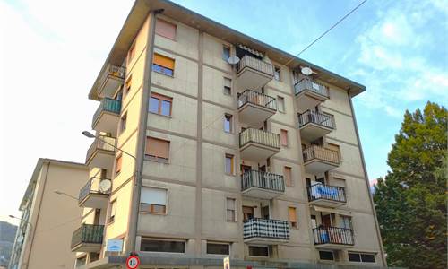 QUADRILOCALE IN CENTRO